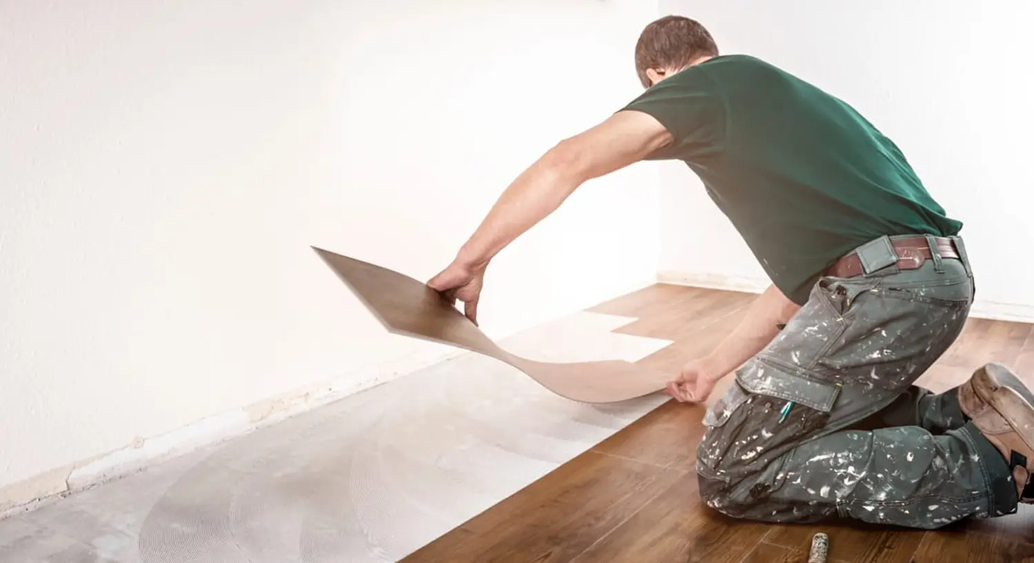 Verkleben von Designbelägen – PVC und Vinyl